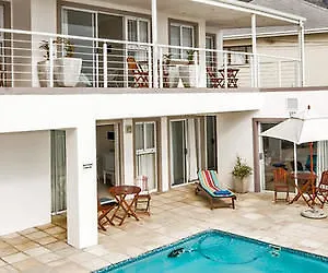 61 On Camps Bay 3* Cape Town